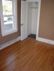 316 Hoffman Street W