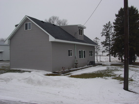 315 St Michael Ave