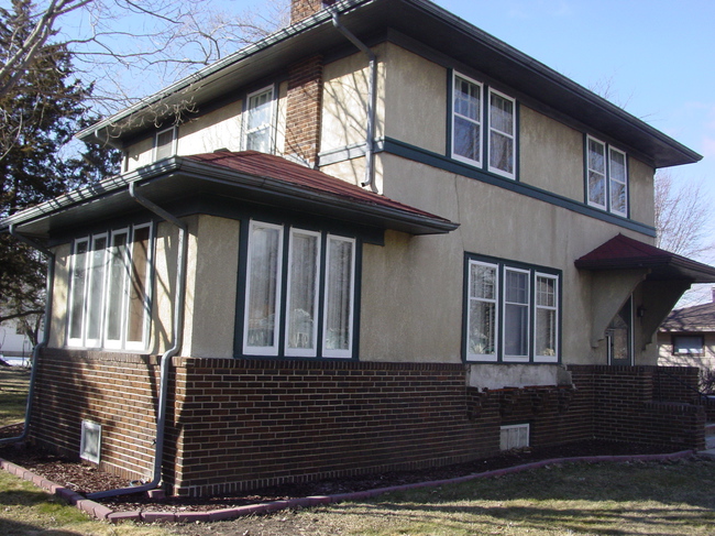 622 Washburne Ave