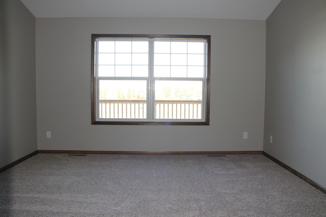 462 Meadowview Ct