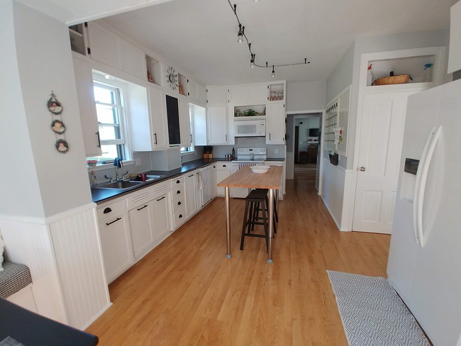 120 3rd St SE