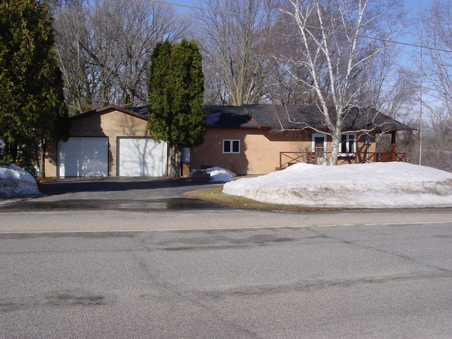 16127 Old Lake Rd