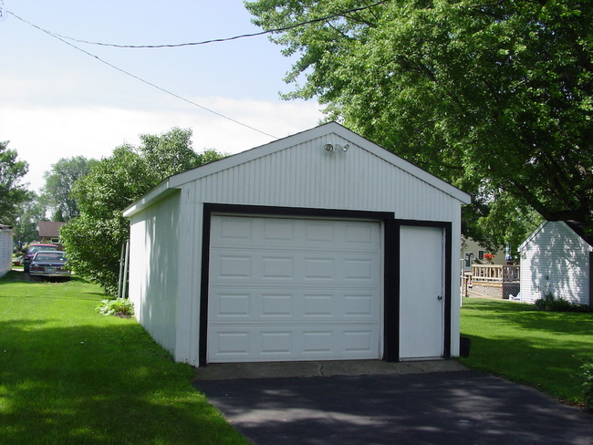 363 Cossairt Ave W