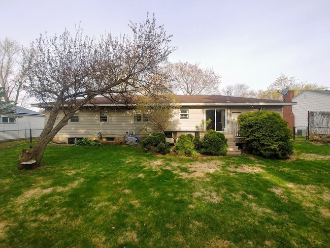 635 Augusta Ave