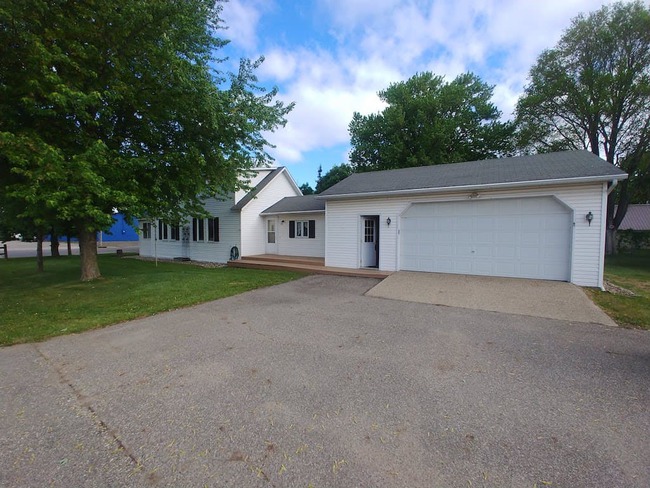 223 Pomeroy Ave