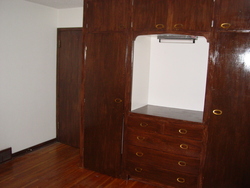 219 Business 23 W