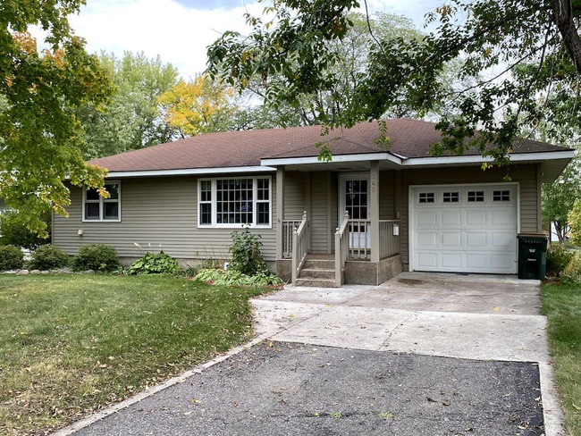 645 Stearns Ave