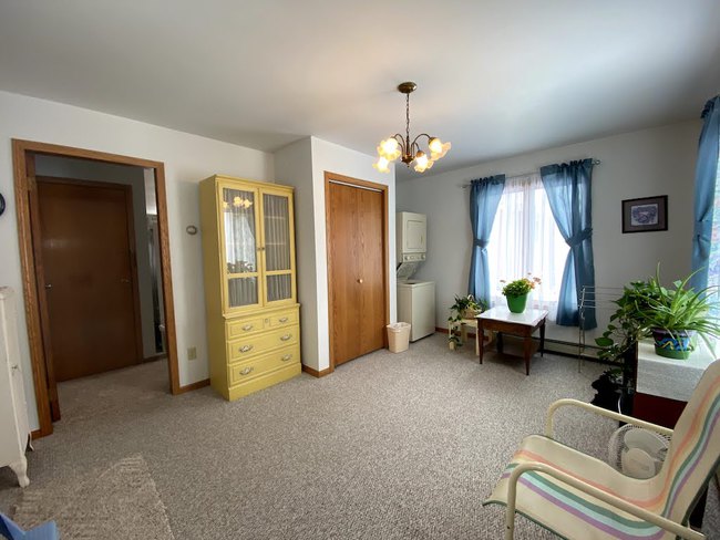 306 Augusta Ave