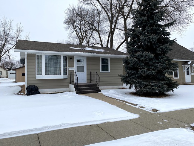 306 Augusta Ave