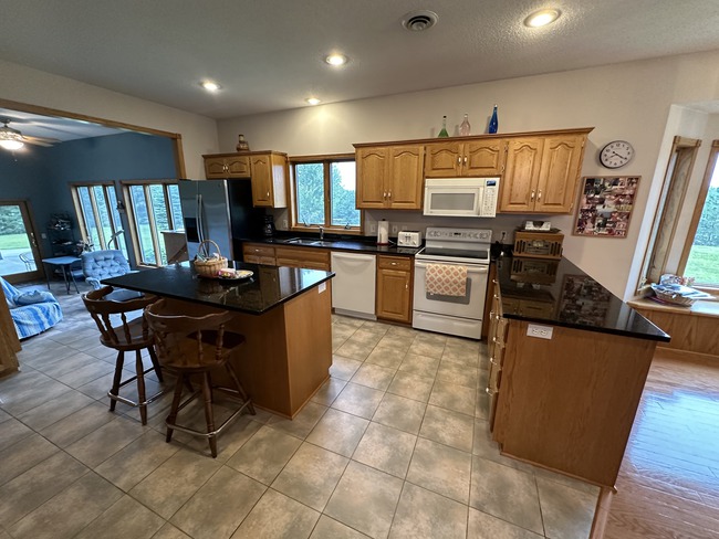 21906 Towns View Ln