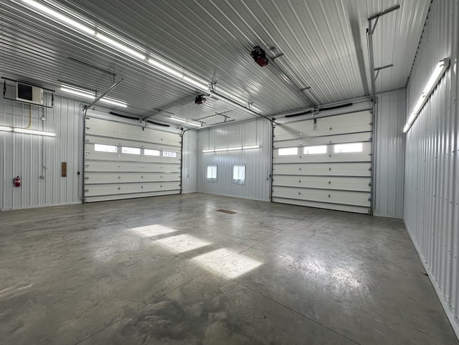 22446 Edgeton Rd