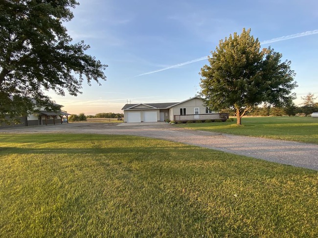 22446 Edgeton Rd