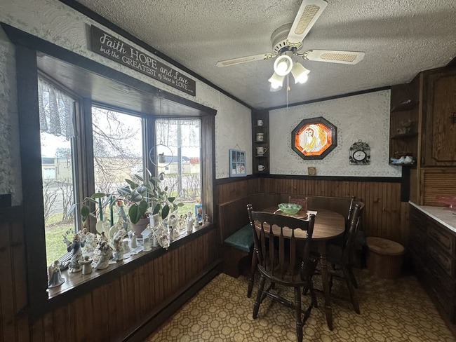 163 Central Ave W