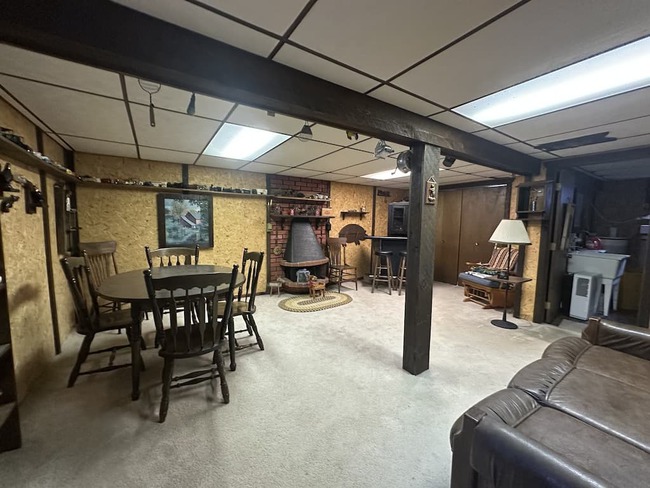 163 Central Ave W