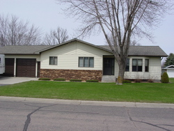 636 Elm St Image